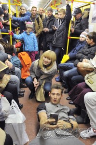  Коля Серга шокировал пассажиров московского метро